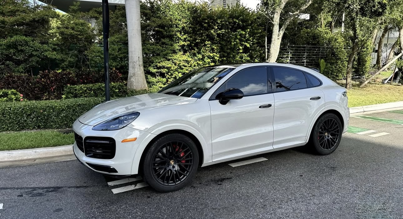 Porsche Cayenne GTS Coupe photo 4